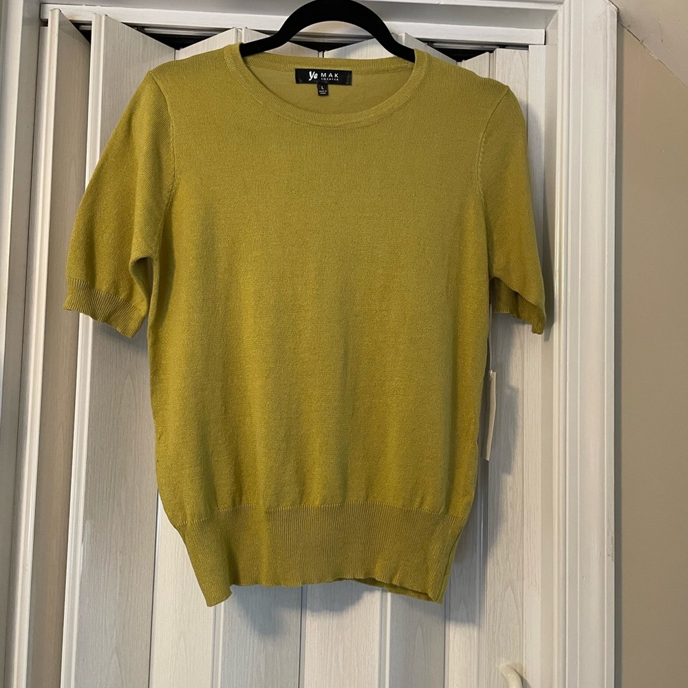 Ye Mak Lime Green Short Sleeve Sweater NWT